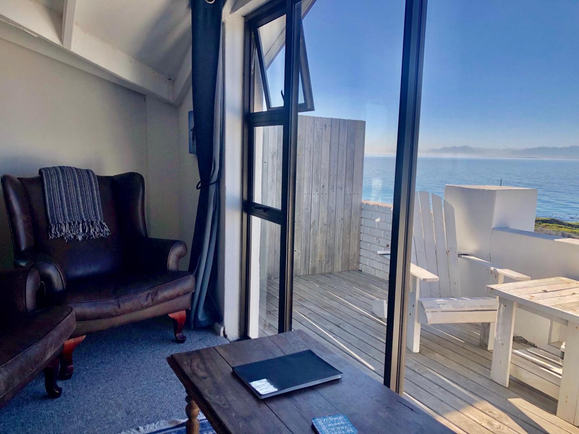 Ollava Guesthouse ไซมอนส์ทาวน์ ภายนอก รูปภาพ